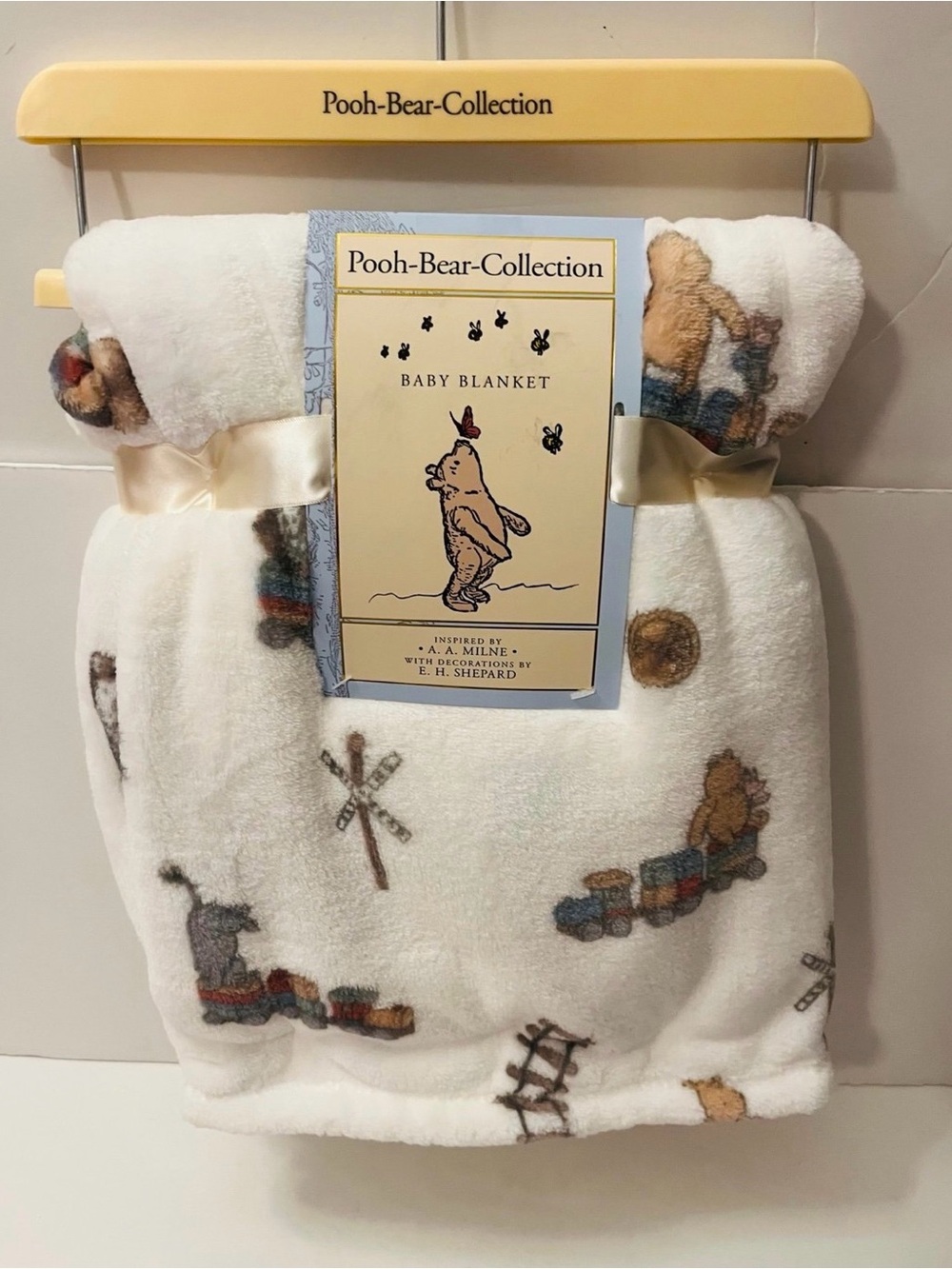 Winnie the Pooh Bear Collection White Baby Blanket Train Railroad Owl Rabbit